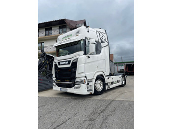 牵引车 SCANIA R 520