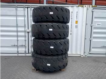 Hyundai HL740-9-Michelin 20.5R25-Tire/Reifen/Band 租赁 Hyundai HL740-9-Michelin 20.5R25-Tire/Reifen/Band:图1 Hyundai HL740-9-Michelin 20.5R25-Tire/Reifen/Band 租赁 Hyundai HL740-9-Michelin 20.5R25-Tire/Reifen/Band:图1