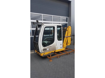 驾驶室和内部 LIEBHERR