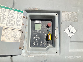 伸缩臂 2000 Genie S125 4WD Diesel Telescopic Boom Lift:图5 伸缩臂 2000 Genie S125 4WD Diesel Telescopic Boom Lift:图5