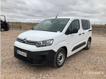 小型巴士, 小型客车 2020 Citroen Berlingo Passenger Van：图2