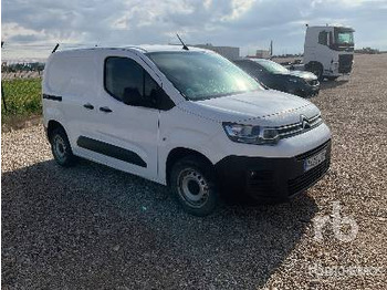 无侧窗厢式货车 CITROEN BERLINGO：图4