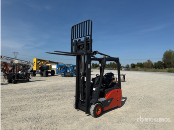 电动叉车 LINDE E15