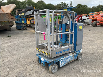 垂直桅杆升降机 GENIE