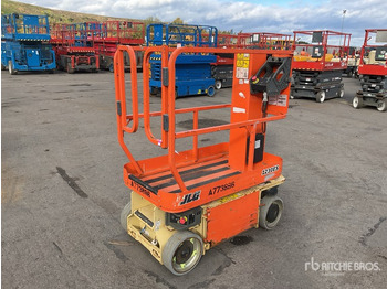 垂直桅杆升降机 JLG