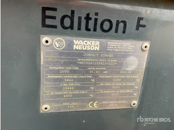 自卸车 WACKER