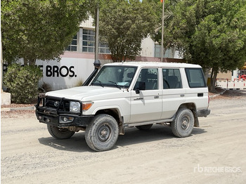 越野车 TOYOTA Land Cruiser