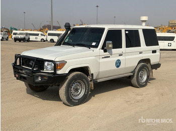 越野车 TOYOTA Land Cruiser
