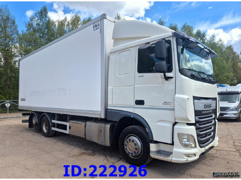等温卡车 DAF XF 106 440