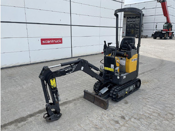 小型挖掘机 BOBCAT E10