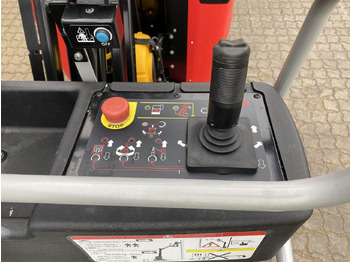 垂直桅杆升降机 Manitou 100VJR:图3 垂直桅杆升降机 Manitou 100VJR:图3