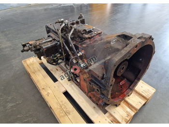 变速箱 Skrzynia biegów New Holland M100:图2 变速箱 Skrzynia biegów New Holland M100:图2