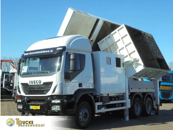 真空车 IVECO Trakker
