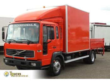 栏板式/ 平板卡车 VOLVO FL 220