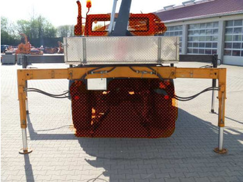 吊臂式割草机 Unimog Aufbaumulcher Gilbers U400ST06EMP：图5