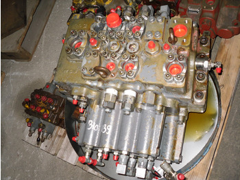 : 标题部分照片