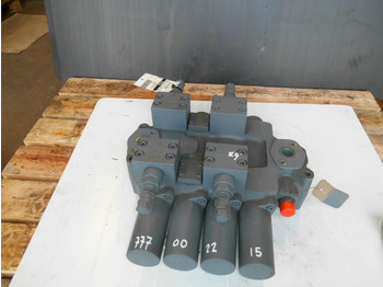 液压阀 NEW HOLLAND