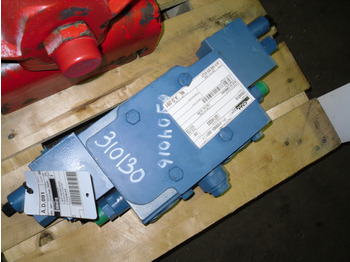 液压阀 NEW HOLLAND