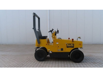 气动碾压机 SAKAI