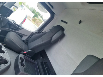 驾驶室底盘卡车 Mercedes-Benz Antos 1830   rozstaw osi 3,60:图5 驾驶室底盘卡车 Mercedes-Benz Antos 1830   rozstaw osi 3,60:图5