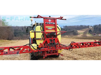 牵引式喷雾机 HARDI