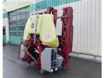 牵引式喷雾机 HARDI