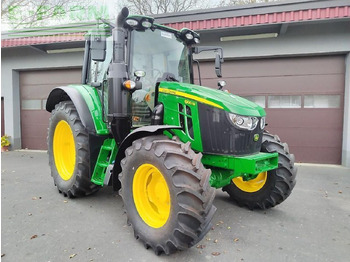 拖拉机 JOHN DEERE 6100M