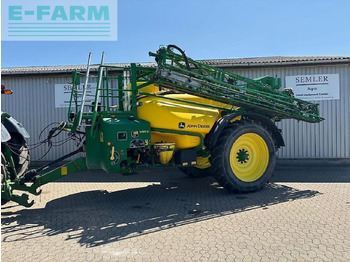 牵引式喷雾机 JOHN DEERE