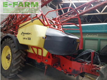 牵引式喷雾机 KVERNELAND