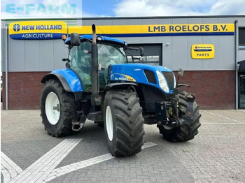 拖拉机 NEW HOLLAND T7000