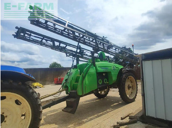 牵引式喷雾机 TECNOMA