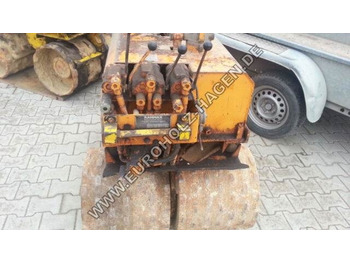 碾压机 Rammax RW 1402 Rüttelwalze Grabenwalze Verdichter:图2 碾压机 Rammax RW 1402 Rüttelwalze Grabenwalze Verdichter:图2