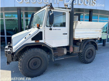 翻斗车 Mercedes-Benz UNIMOG U90：图1