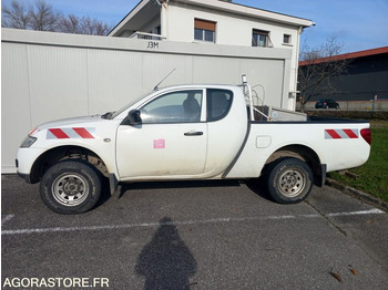 皮卡车 Pick-up Mitsubishi L200 de 2011 (réf. 4229)：图3