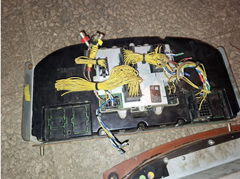 仪表板 Iveco климат контроль Iveko:图3 仪表板 Iveco климат контроль Iveko:图3