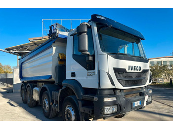 翻斗车 IVECO Trakker