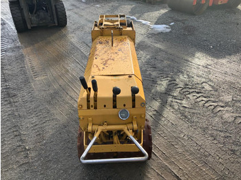 碾压机 RAMMAX RW 700：图4