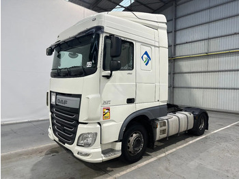 牵引车 DAF XF 106 460