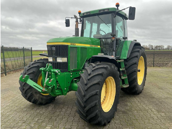 拖拉机 JOHN DEERE 7710