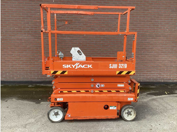 空中平台 SKYJACK