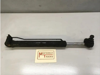 驾驶室和内部 MERCEDES-BENZ