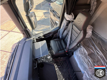 新的 牵引车 Scania 590 S King of the Road - FULL AIR - NEW TRUCK!:图2 新的 牵引车 Scania 590 S King of the Road - FULL AIR - NEW TRUCK!:图2