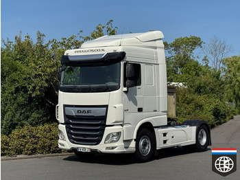 牵引车 DAF XF 530