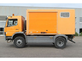 市政/ 专用车辆, 厢式卡车 Mercedes-Benz 1518 A Atego 4X4, Klima, AHK, Allrad, Rolltor：图2