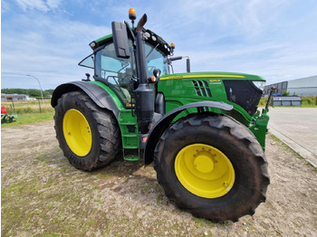 拖拉机 John Deere 6215R：图2