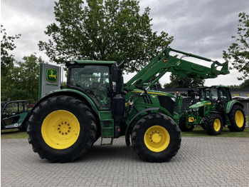 拖拉机 John Deere 6215R：图2