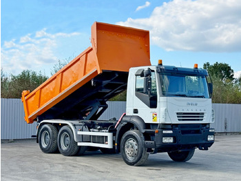 翻斗车 IVECO Trakker
