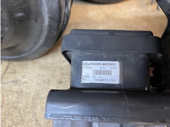 制动零件 适用于 卡车 BRAKE VALVES FOR ACTROS MP2-MP3-MP4:图3 制动零件 适用于 卡车 BRAKE VALVES FOR ACTROS MP2-MP3-MP4:图3