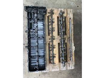 发动机及其零件