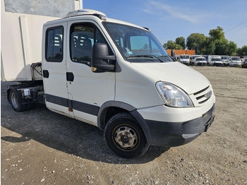 BE小的牵引车 IVECO Daily